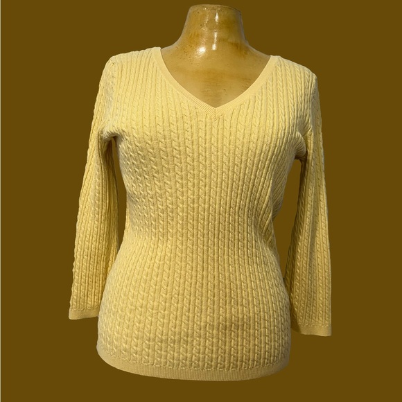 💛Butter Yellow Cable Knit Sweater💛 - Picture 1 of 5